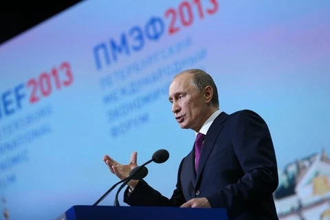 Russian President Vladimir Putin Speaks at the Forum (Source: VNA)