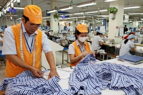 Garment for exports (Photo: VNA)