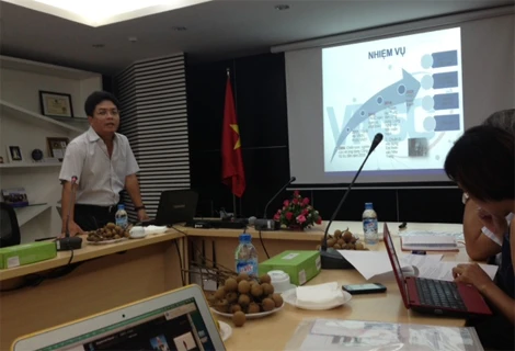 Tuan said Vietnam plans to send a nano-satellite weighing 10kg to orbit in 2016 (Photo: hanoimoi.com.vn)