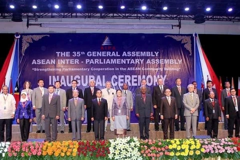Leaders of member countries at the opening ceremony (Photo:VNA)