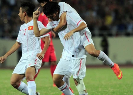 Vietnam players celebrate during their 4-1 win over Myanmar at the AFF U19 NutiFood Cup in September (Photo: VNA)