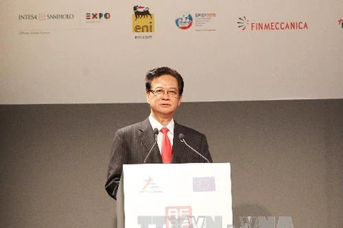 Prime Minister Nguyen Tan Dung addresses the summit (Photo: VNA)