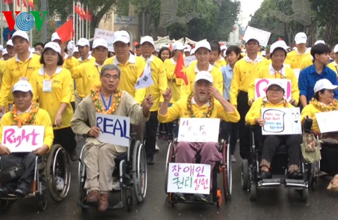 The programme aims to call for people from a variety of social strata to join hands and care for those with disabilities (Photo: vov.vn)