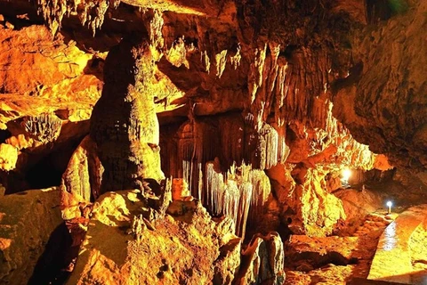 Nguom Ngao cave - an attractive destination in Cao Bang province (Photo: VNA) 