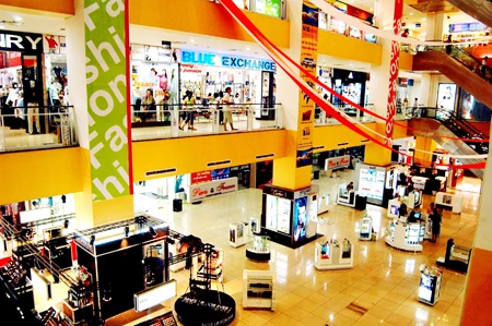 Retail is one of the most attractive sectors for private equity investment in Vietnam. Investors pay much attention to the Vietnamese market and expect for better long-term results. — Photo Vinacorp