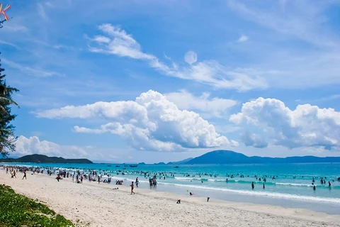 Vietnam’s Ho Coc Beach among top cheapest paradises on earth. (Photo: baomoi.com)