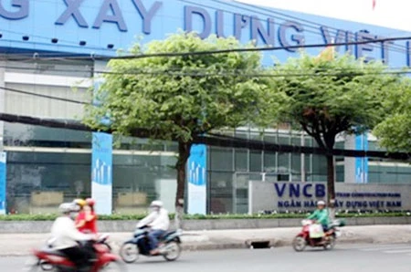 A view of Viet Nam Construction Bank in Ha Noi. The bank needs VND40 trillion ($1.9 billion) to restructure its operations. (Photo: vtc.vn)