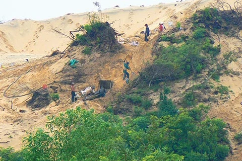 Auctioning for mining rights should help conserve the country’s resources and cut bribes. (Photo: vir.com.vn)