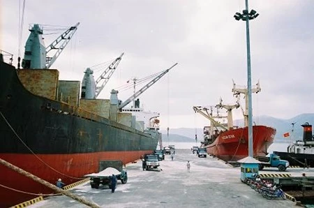 Ships are anchored at Cam Ranh Port. The port operating firm will sell more than six million shares during its IPO on March 16 (Photo Cam Ranh Portal)