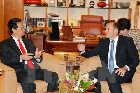 Prime Minister Nguyen Tan Dung and his Australian counterpart Tony Abbot (Source: VNA)