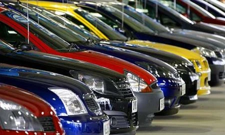 The total number of imported cars in Vietnam as of December 15 last year was 66,025, nearly double that of 2013, which recorded 35,125 cars (Photo: baohaiquan)