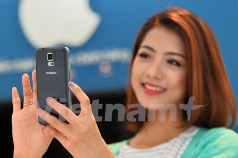 Vietnam plans to grant 4G licence in early 2016. (Photo: VNA)