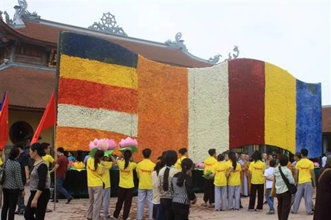 The flag at the 2014 United Nations Day of Vesak at Bai Dinh Pagoda in Ninh Binh province (Photo: dantri.com.vn)