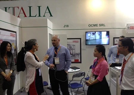 Italian businesses showcase their home country's engineering ingenuity to manufacturers in Vietnam at Propak Vietnam 2015 (Photo: VNA)