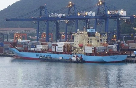 Maersk Nicolai, with a capacity of 2,274 24-foot containers (TEU), is the first feeder vessel owned by Maersk Line. (Photo: citinews)