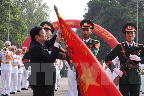 State President Truong Tan Sang presents Ho Chi Minh Order to Army Officer School I (Source: VNA)