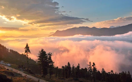 A sunset landscape as seen from Ham Rong Mountain (Photo: dantri.com.vn)