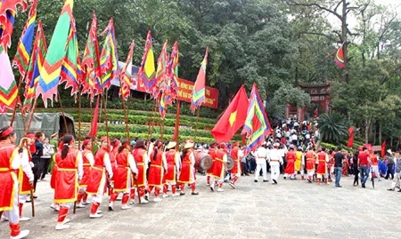 A grand procession to honour the Hung Kings (Photo: VNA)