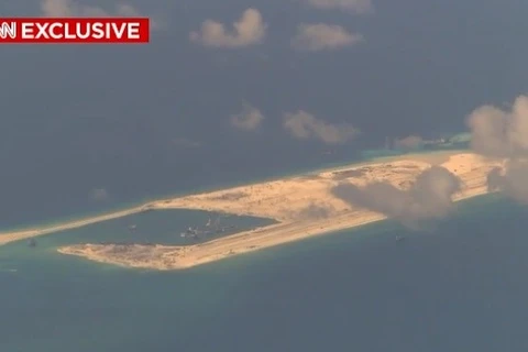 A Chinese man-made island is illegally constructed in the East Sea (Photo: CNN)