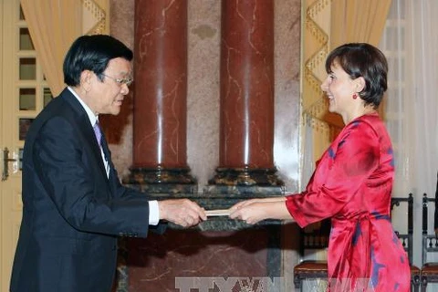 President Truong Tan Sang welcomed newly-accredited ambassador from Italy Cecilia Piccioni (Photo: VNA)
