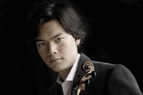 American violinist Stefan Jackiw. (Photo: Vietnamplus)