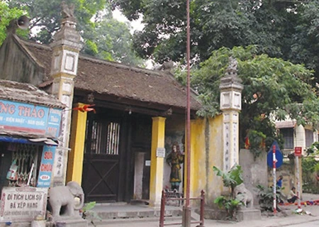 Voi Phuc (Kneeling Elephants) Communal House (Dinh) in Thuy Khue Street (Photo: VNA)