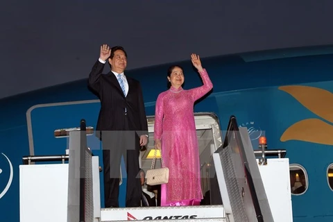 Prime Minister Nguyen Tan Dung and his wife left Hanoi on June 22 for attending the 7th CLMV Summit and the 6th ACMECS in Myanmar. Photo: VNA