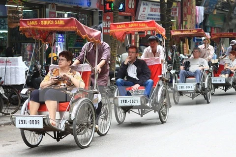 French tourists visit Hanoi (Source: VNA)