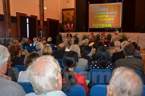 Plenary meeting of the associations and organisations (Source: VNA)