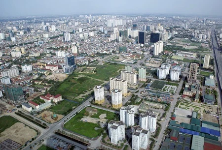 A view of Trung Yen Urban area, one of the mostly developed urban areas in the west of Ha Noi. Ha Noi People's Council has received 257 questions from municipal voters, mostly reflecting hot issues, ahead of its three day meeting this week. (Photo: VNA)