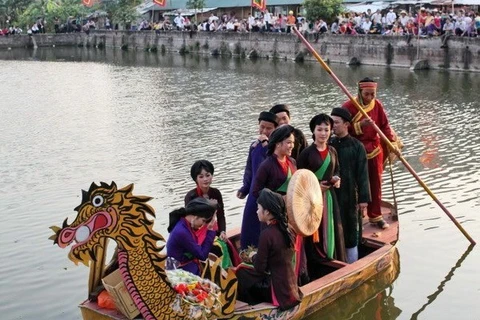 Love duets singing in Lim Festival in Bac Ninh province (Source: VNA)