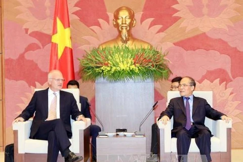 Presidente parlamentario vietnamita elogia avances en lazos con UE
