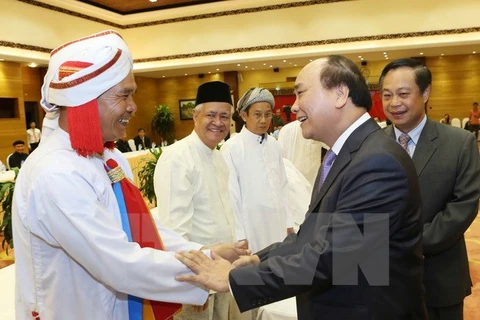 Viceprimer ministro recibe a dignatarios religiosos