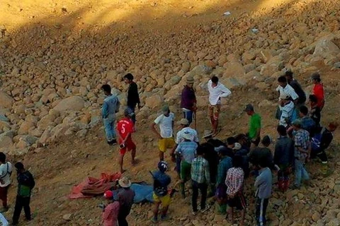 Al menos 90 muertos por accidente en mina de esmeralda en Myanmar