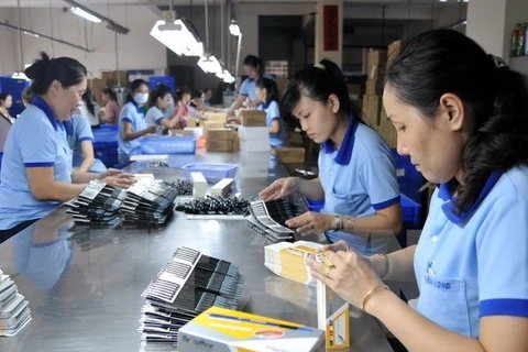 Vietnam garantiza derechos de trabajadoras vietnamitas