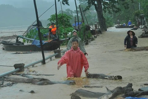 Asistencia gubernamental a localidades damnificadas por catástrofes