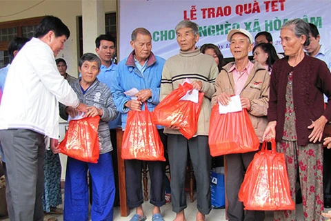 Aseguran un Tet feliz para personas con situación difícil en Vietnam