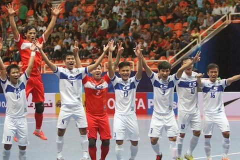 Selección vietnamita parte a Uzbekistán para campeonato asiático de futsal