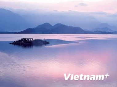 Inician en Vietnam proyecto turístico del lago Nui Coc
