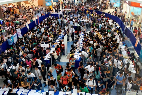 Filipinas: Tasa de desempleo toca fondo en diez años