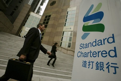 Standard Chartered invierte en operador vietnamita de monedero electrónico