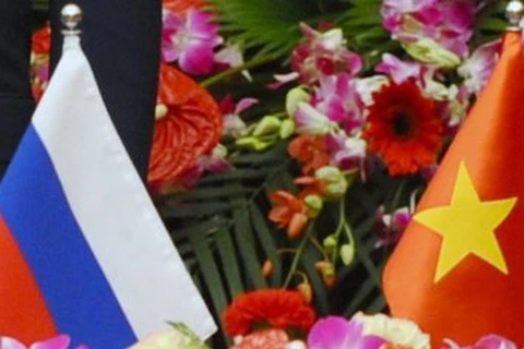 Vietnam y Rusia sostienen encuentro de intercambio deportivo