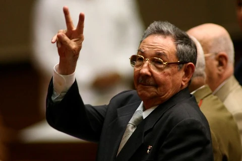 Raúl Castro felicita a nuevos dirigentes de Vietnam