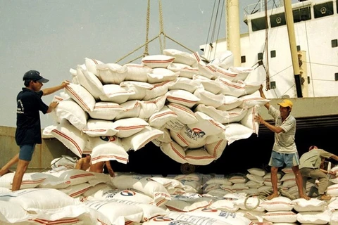 Exportaciones de arroz vietnamita anticipan 400 mil toneladas en mayo