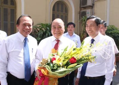 Premier felicita a periodistas en Día de Prensa Revolucionaria de Vietnam