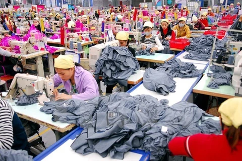 Más de 600 mil trabajadores vietnamitas encuentran empleos en cinco meses