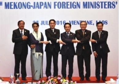 Cancilleres de países de Mekong y Japón se reúnen en Laos
