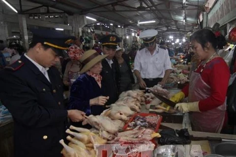 Vietnam aumenta importaciones de carne de aves de corral de UE