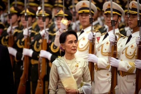 Paz es el objetivo principal en Myanmar, dijo Aung San Suu Kyi