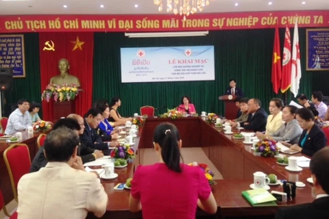 Vietnam colabora con Laos en desarrollo de actividades de Cruz Roja